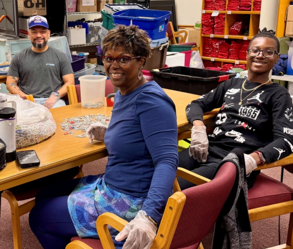 volunteer with our houseguests